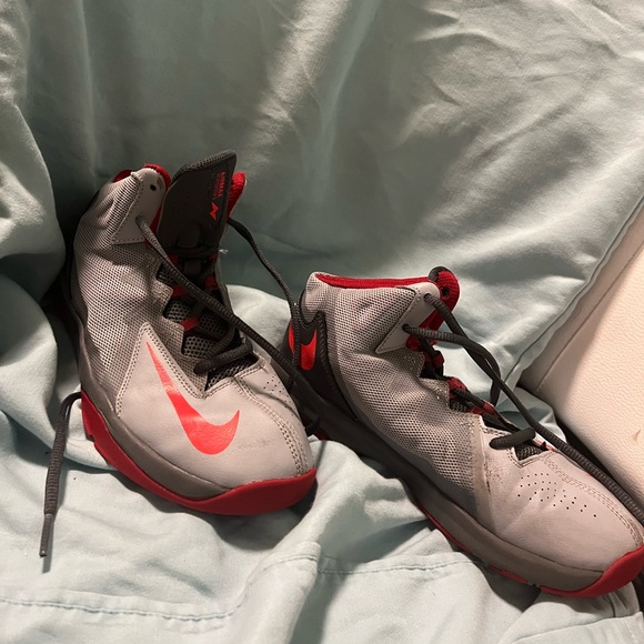 Nike Air Max Stutter Step 2 size 4Y - Picture 9 of 9